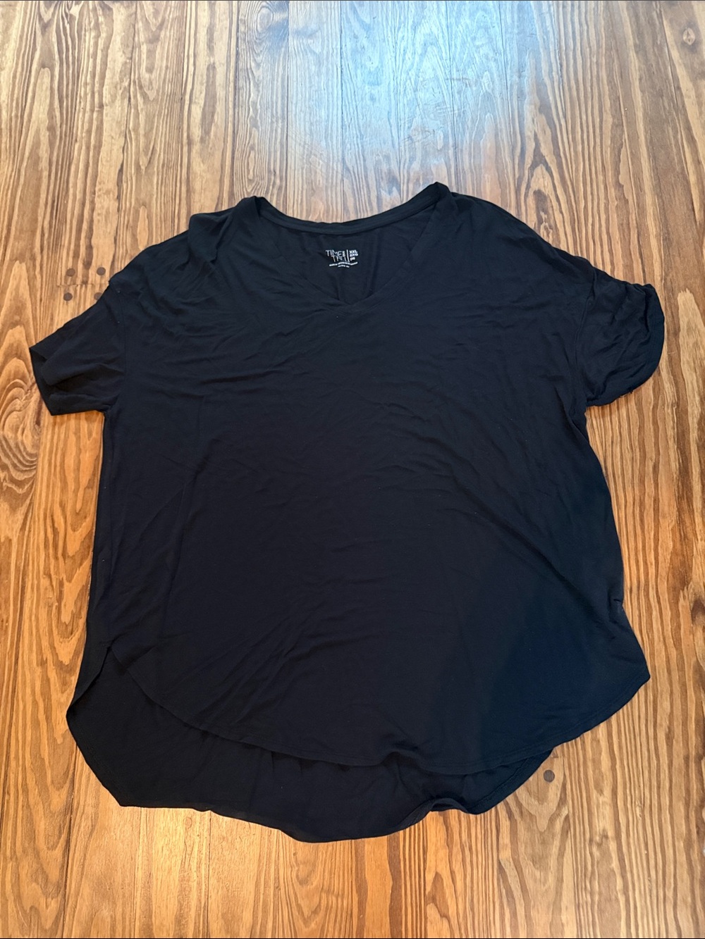 Black Women’s V-Neck Short Sleeve Top